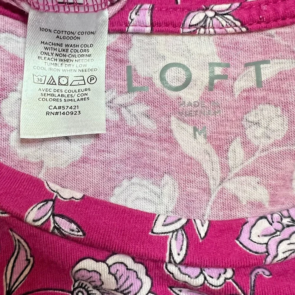 LOFT Blouse Womens M Purple Floral Chintz Short Puff Ruched Sleeves Round Neck